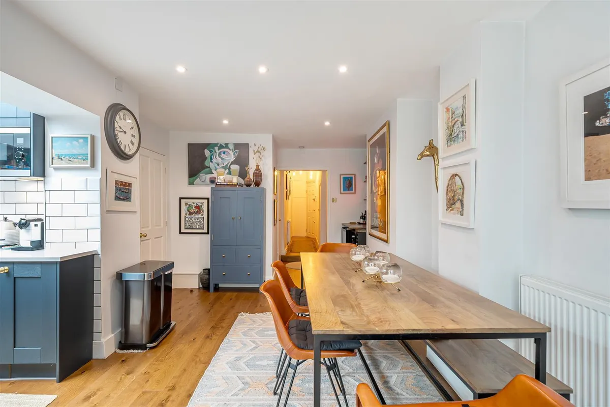 Fernhead Road, London, W9