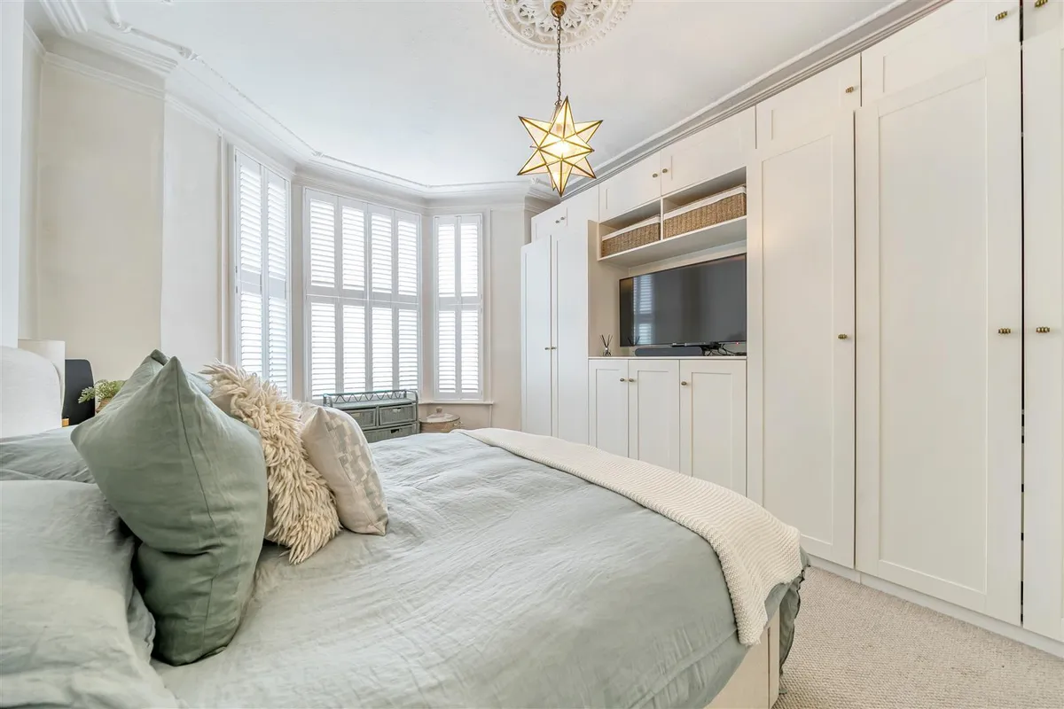 Fernhead Road, London, W9