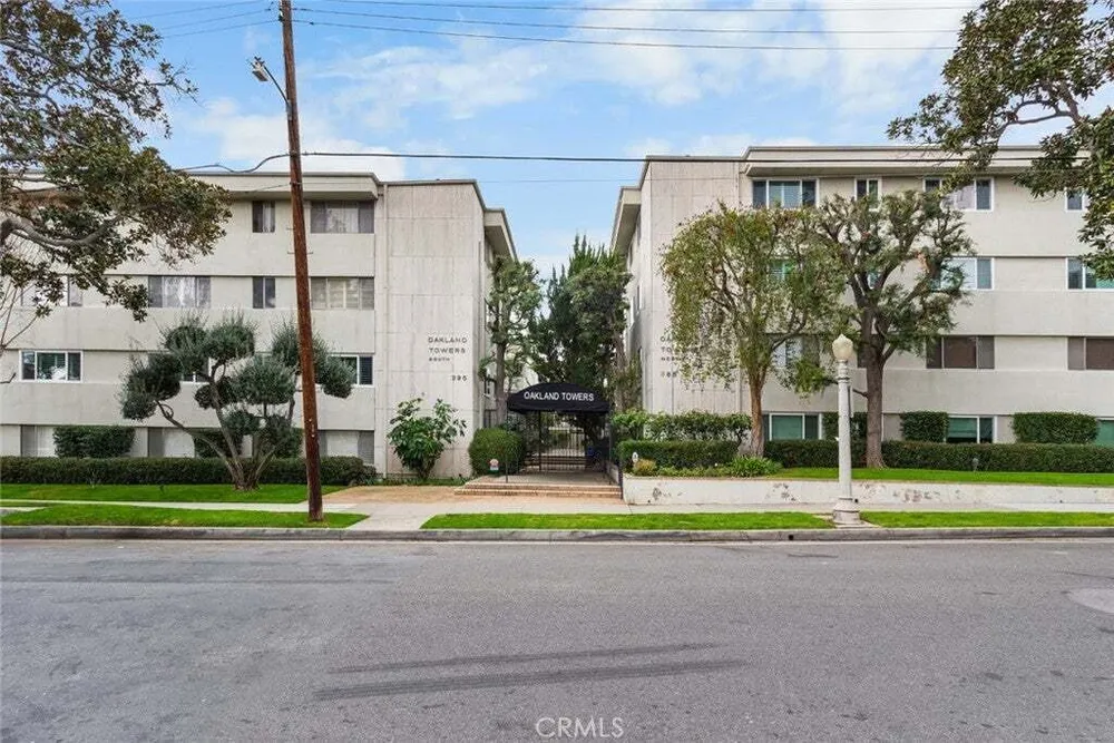 395 S Oakland Ave, Pasadena, CA 91101