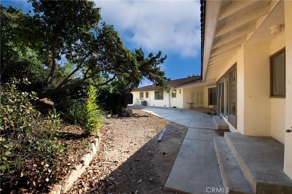 448 Reposado Dr, La Habra Heights, CA 90631