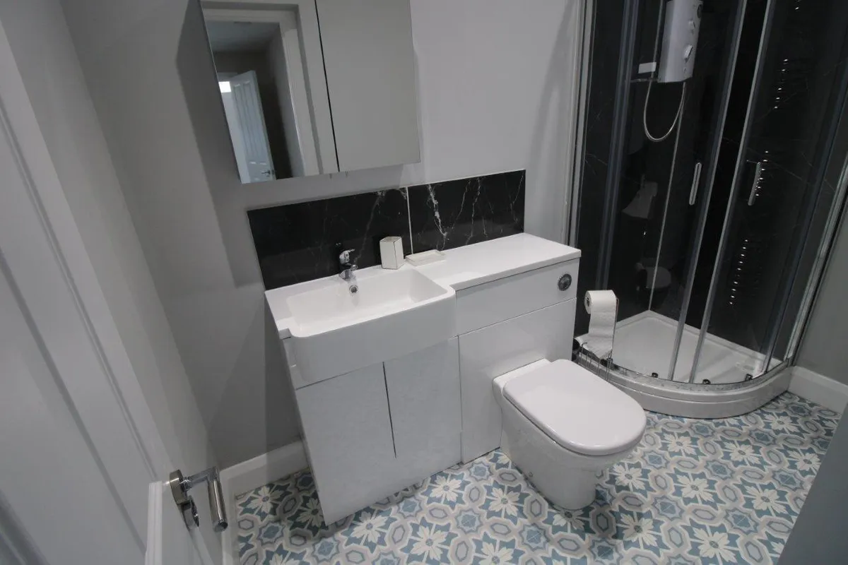 LAURIEKNOWE VILLA, ASFORDBY ROAD, MELTON MOWBRAY