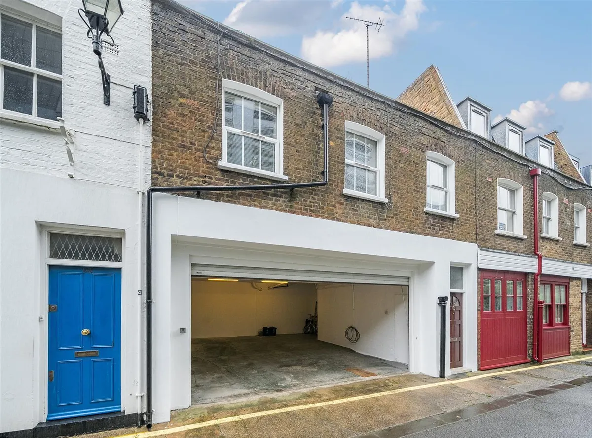 Eastbourne Mews, London W2