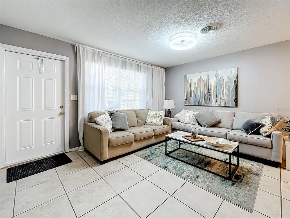139 SE Jefferson Circle N, St Petersburg, FL 33703