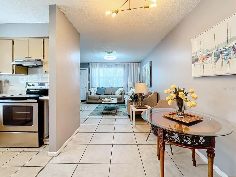 139 SE Jefferson Circle N, St Petersburg, FL 33703
