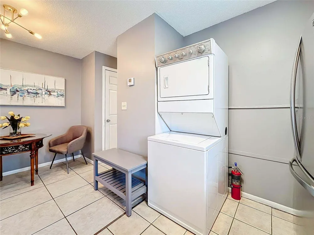 139 SE Jefferson Circle N, St Petersburg, FL 33703