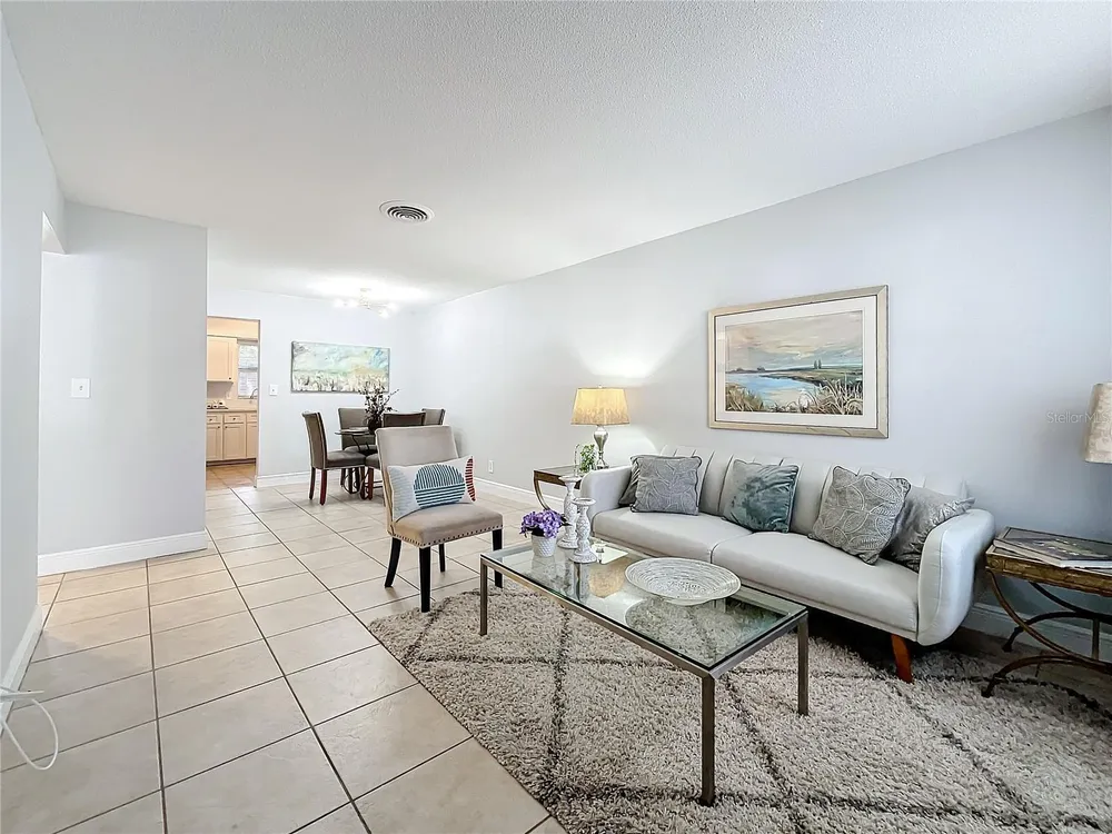 139 SE Jefferson Circle N, St Petersburg, FL 33703