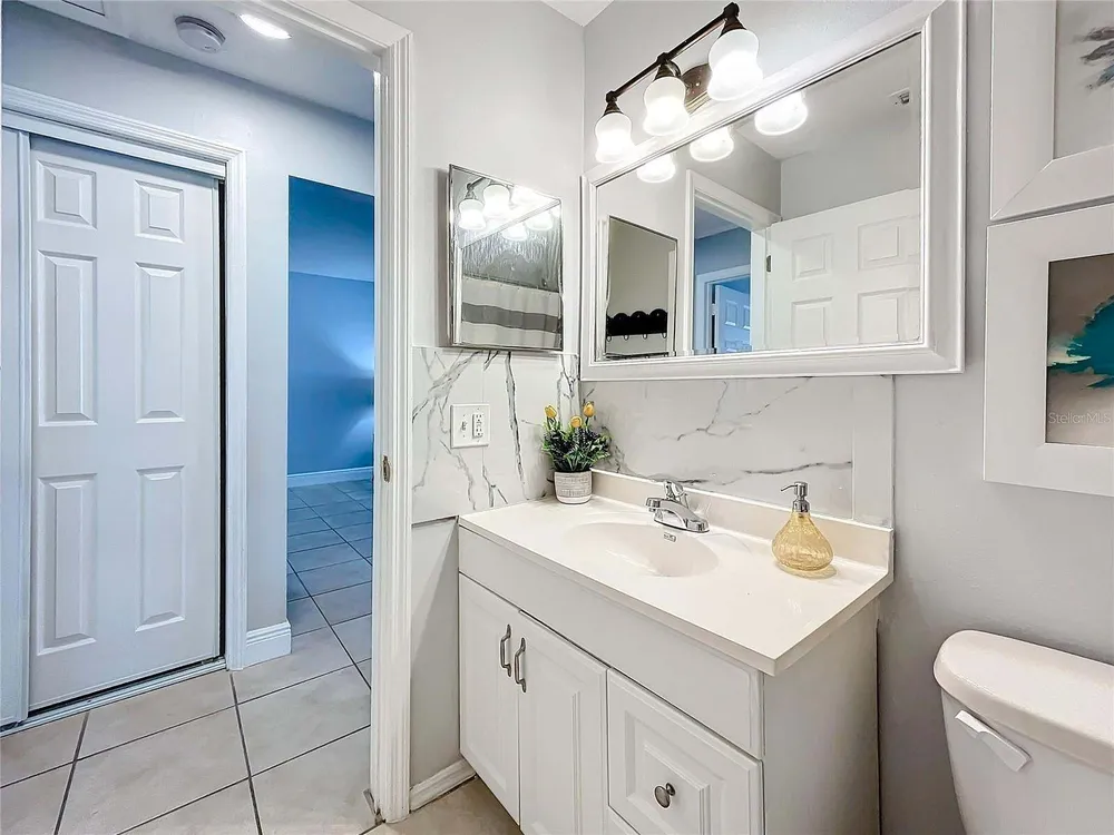 139 SE Jefferson Circle N, St Petersburg, FL 33703