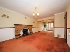 Renfrew Gardens, Kidderminster thumb 2