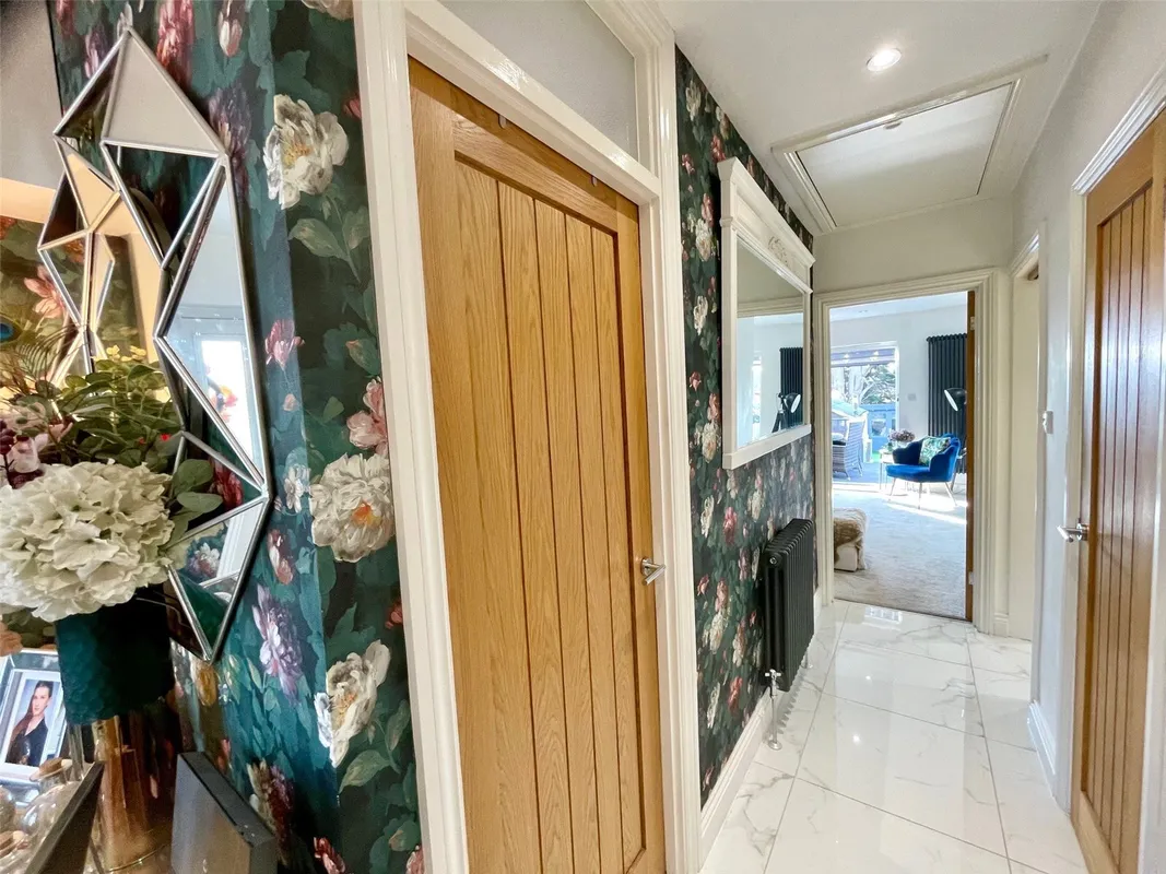 Gravel Road, Eastwood, Leigh-On-Sea, Essex, SS9