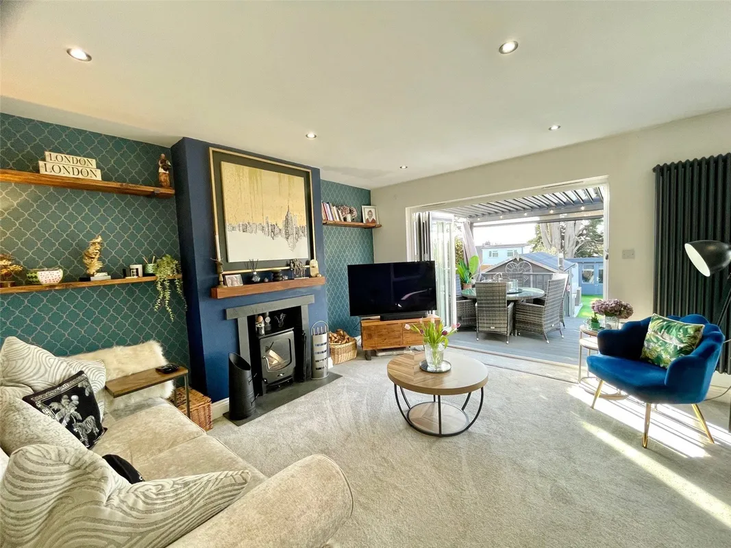 Gravel Road, Eastwood, Leigh-On-Sea, Essex, SS9