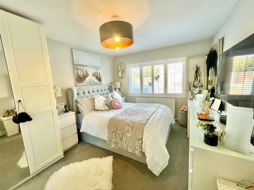 Gravel Road, Eastwood, Leigh-On-Sea, Essex, SS9