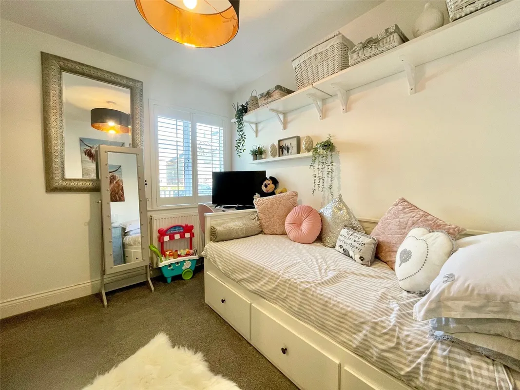 Gravel Road, Eastwood, Leigh-On-Sea, Essex, SS9