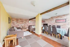 Moorhen Cottage, Leigh, Stoke-On-Trent