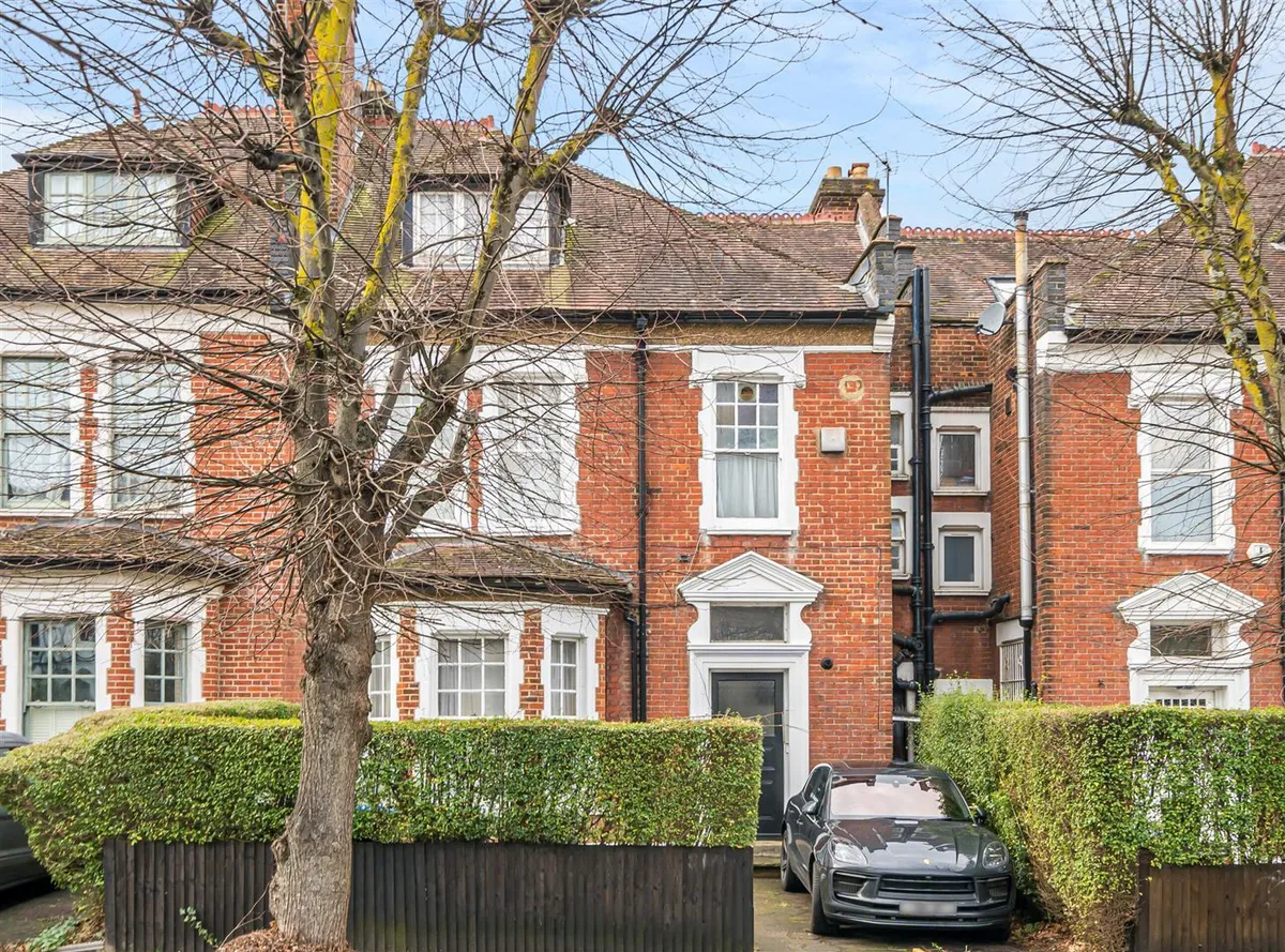 Blenheim Gardens, London, NW2