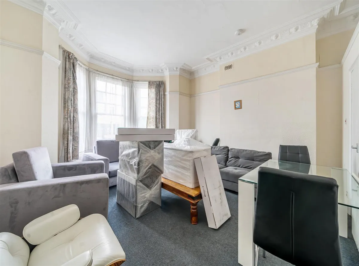 Blenheim Gardens, London, NW2