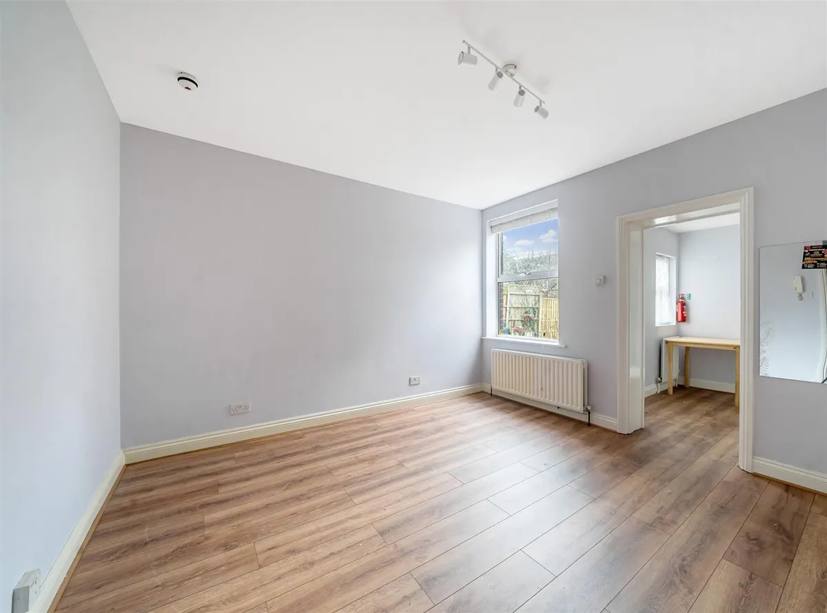 Blenheim Gardens, London, NW2
