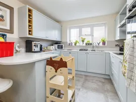 Temple Goring, Navenby, LINCOLN thumb 3