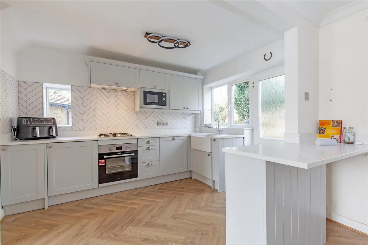 Derwent Close, Grindleford, Hope Valley