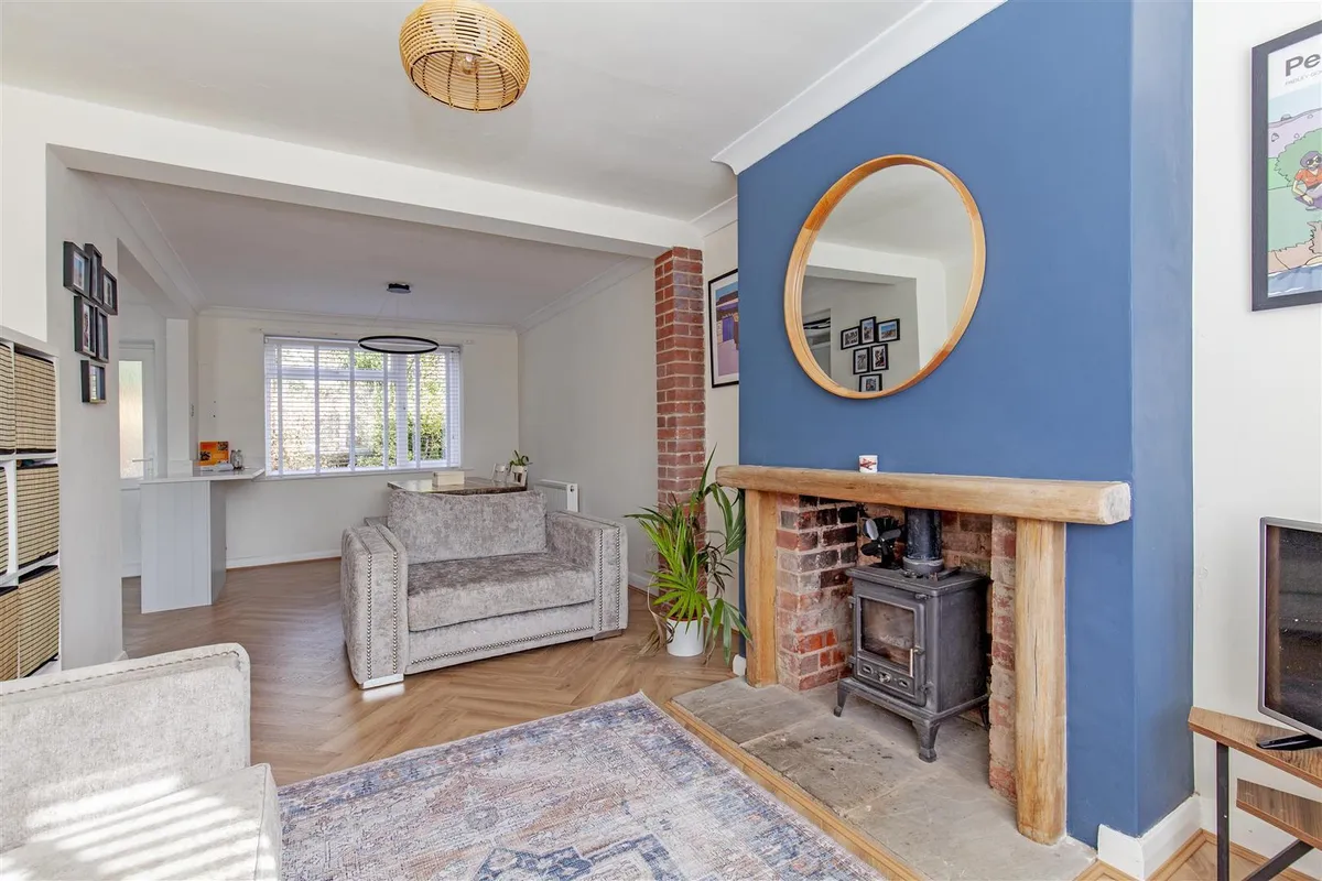 Derwent Close, Grindleford, Hope Valley