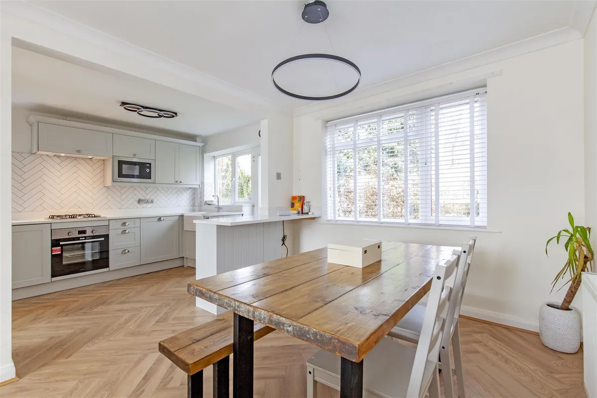 Derwent Close, Grindleford, Hope Valley