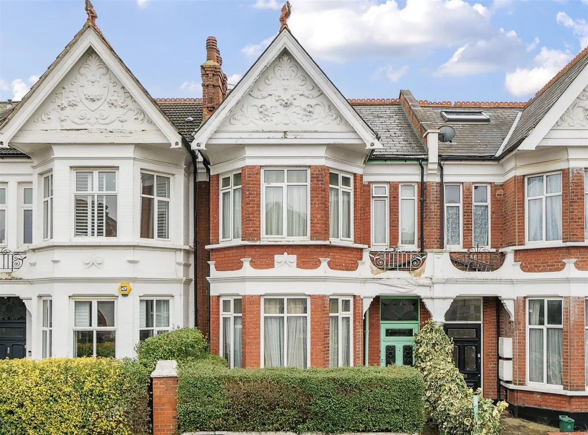 Heber Road, London, NW2