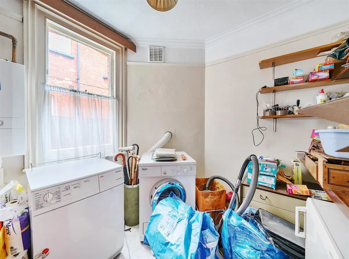 Heber Road, London, NW2