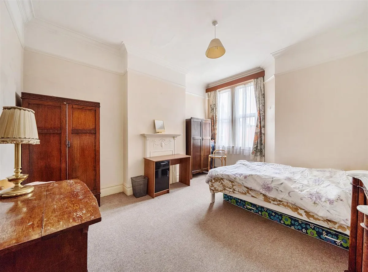 Heber Road, London, NW2