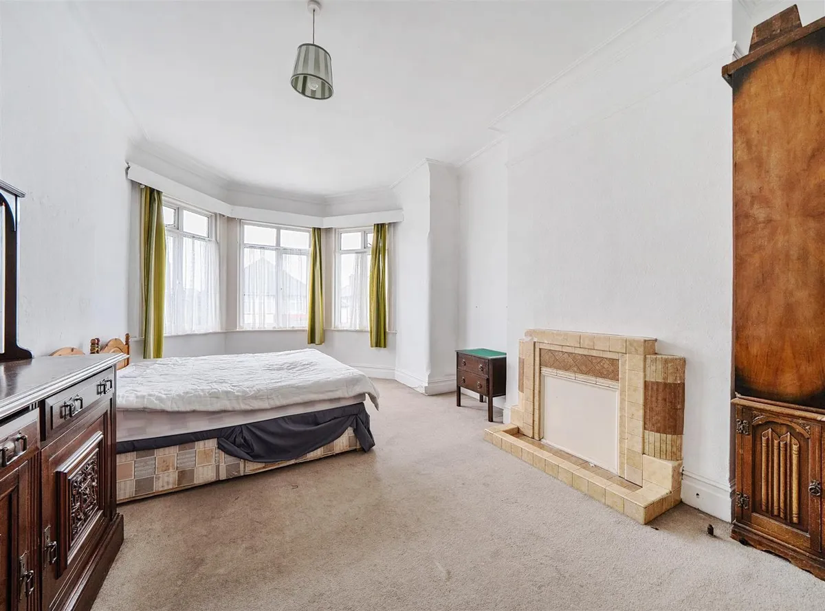 Heber Road, London, NW2