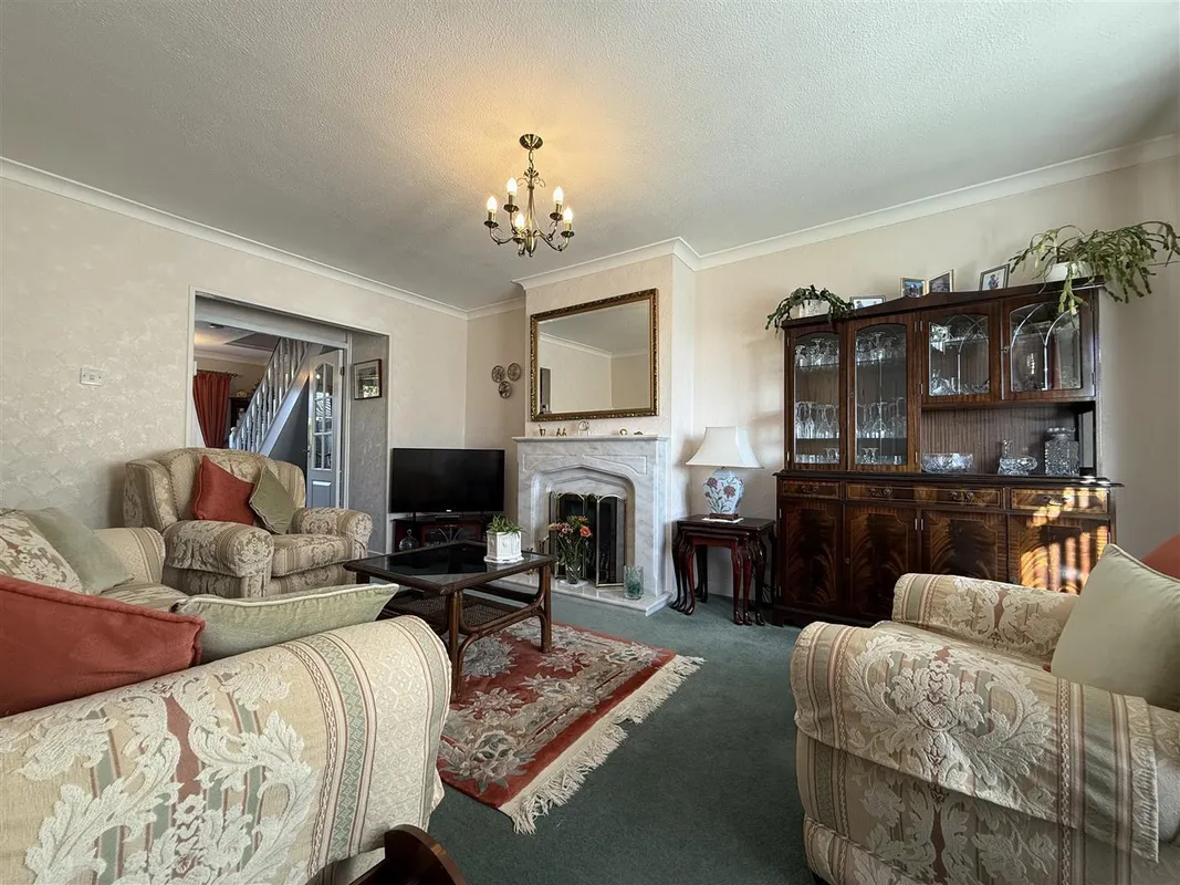 Holmwood Drive, Meanwood, LS6