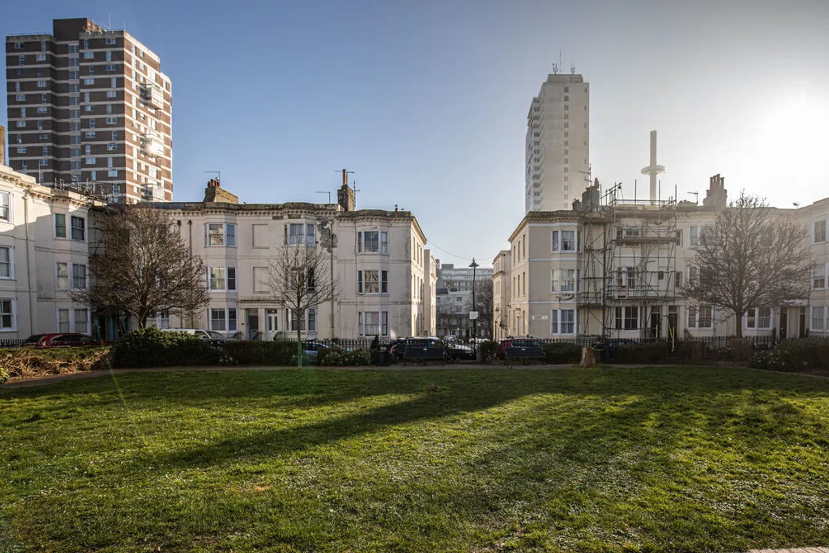 Clarence Square, Brighton, BN1 1ED