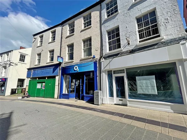 High Street, Bangor, Gwynedd, LL57