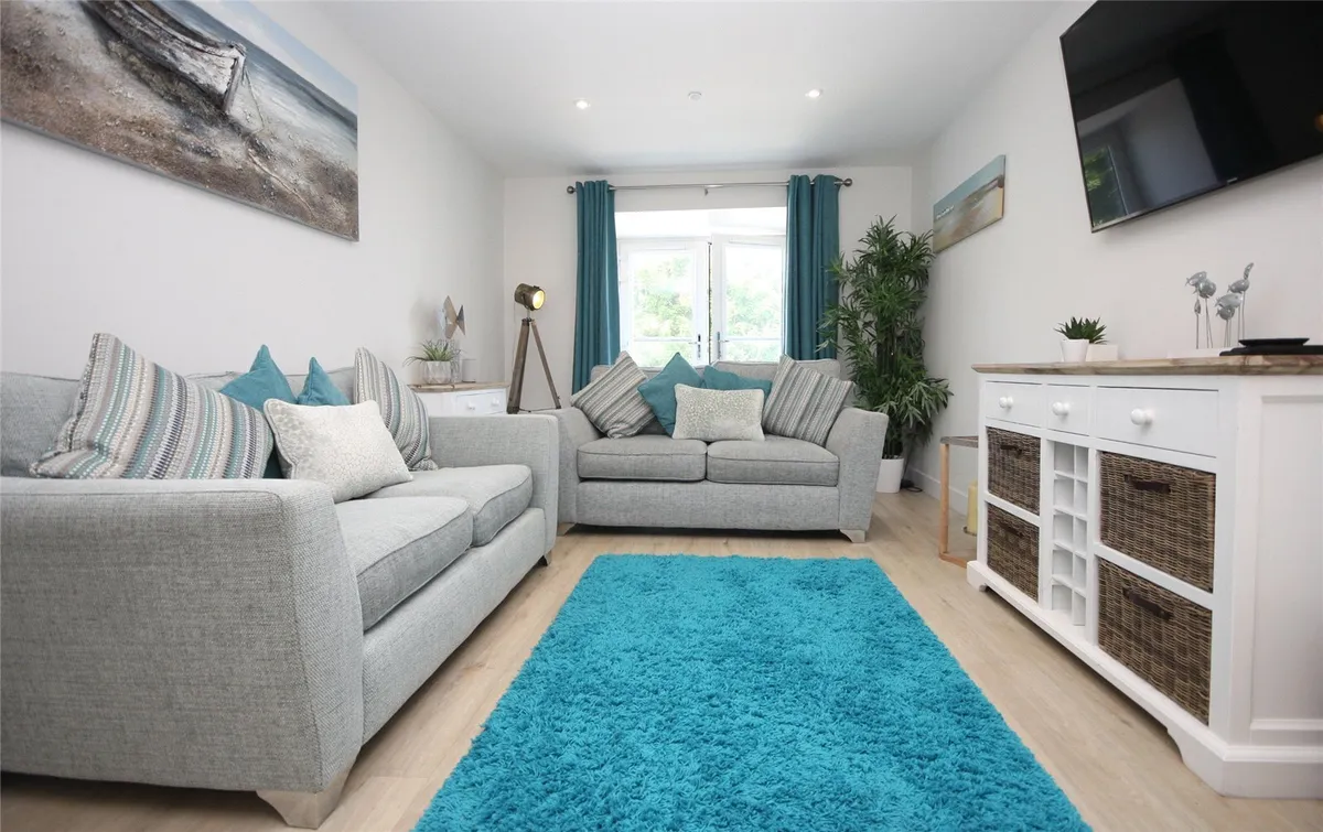 Beach Road, Benllech, Tyn-y-Gongl, Isle of Anglesey, LL74