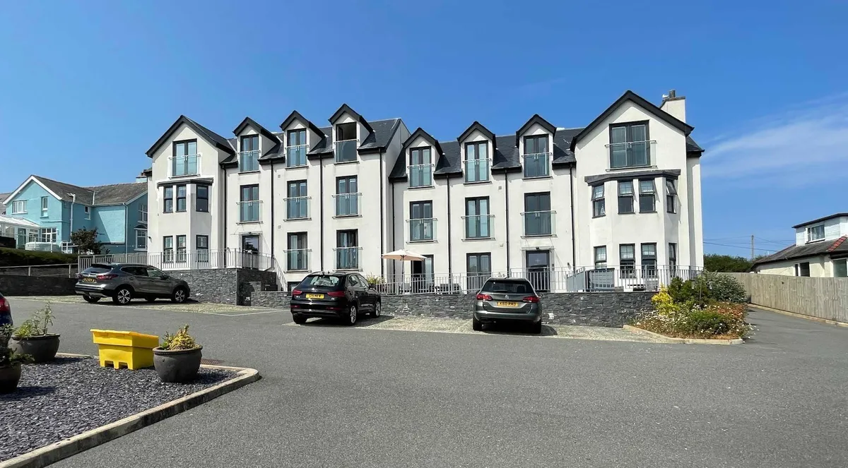 Beach Road, Benllech, Tyn-y-Gongl, Isle of Anglesey, LL74