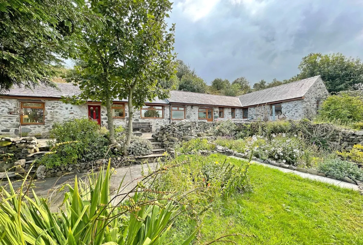 Ceunant, Caernarfon, Gwynedd, LL55