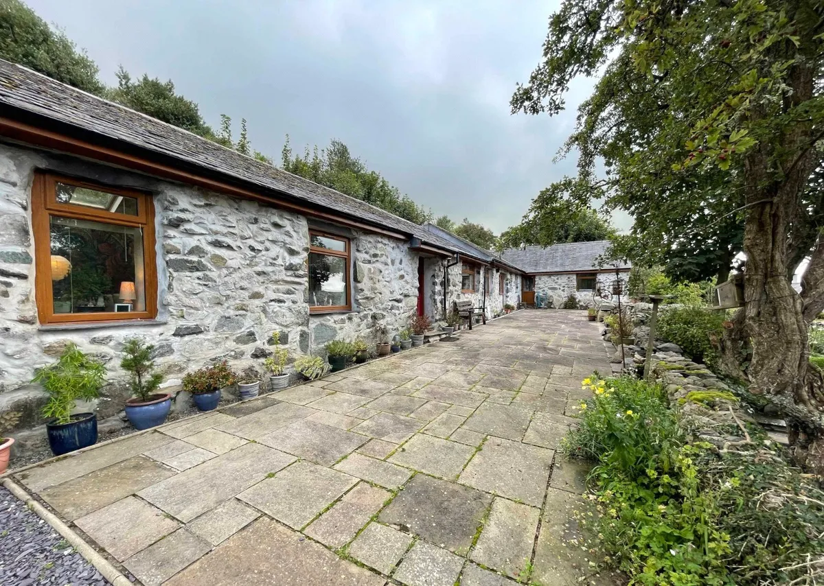Ceunant, Caernarfon, Gwynedd, LL55