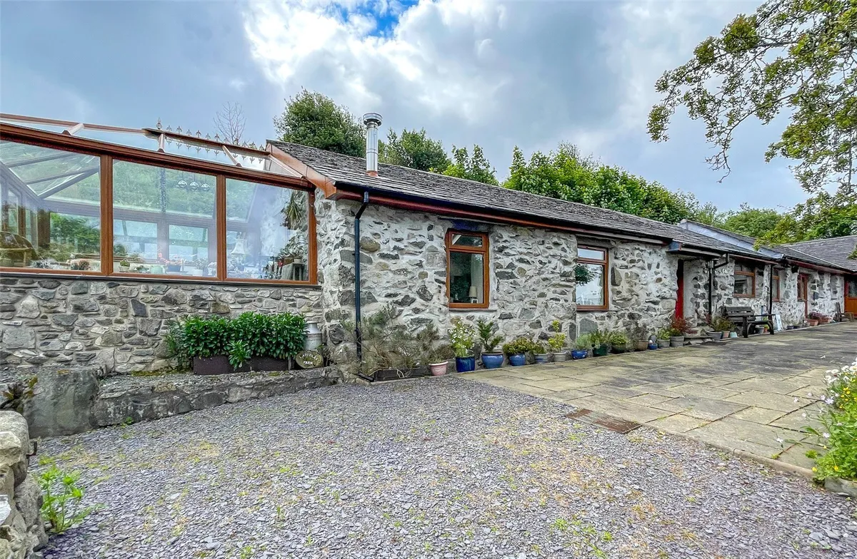 Ceunant, Caernarfon, Gwynedd, LL55