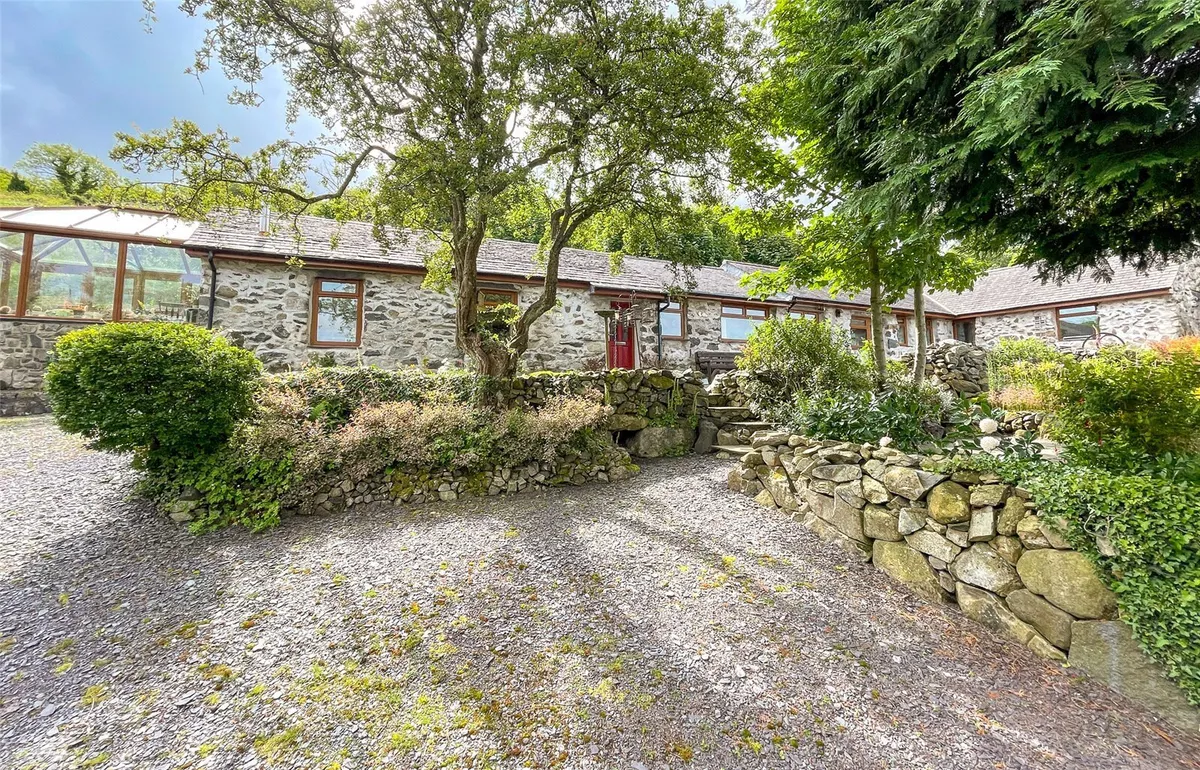 Ceunant, Caernarfon, Gwynedd, LL55