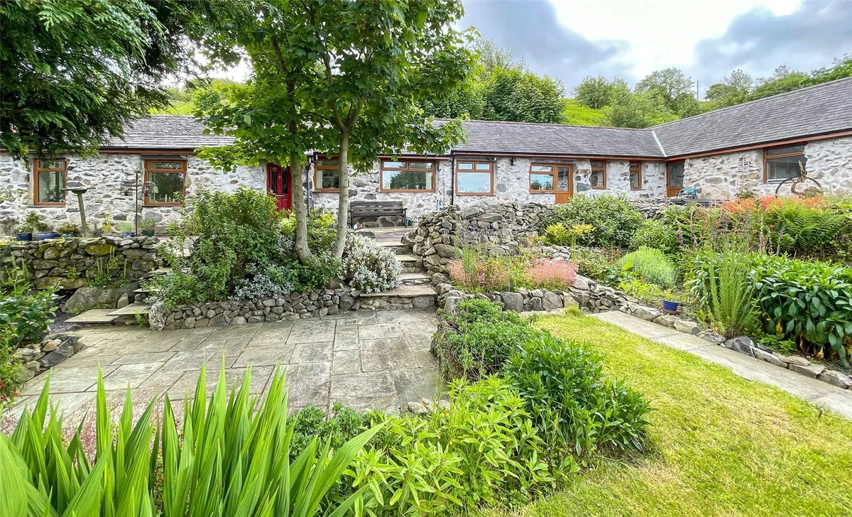 Ceunant, Caernarfon, Gwynedd, LL55