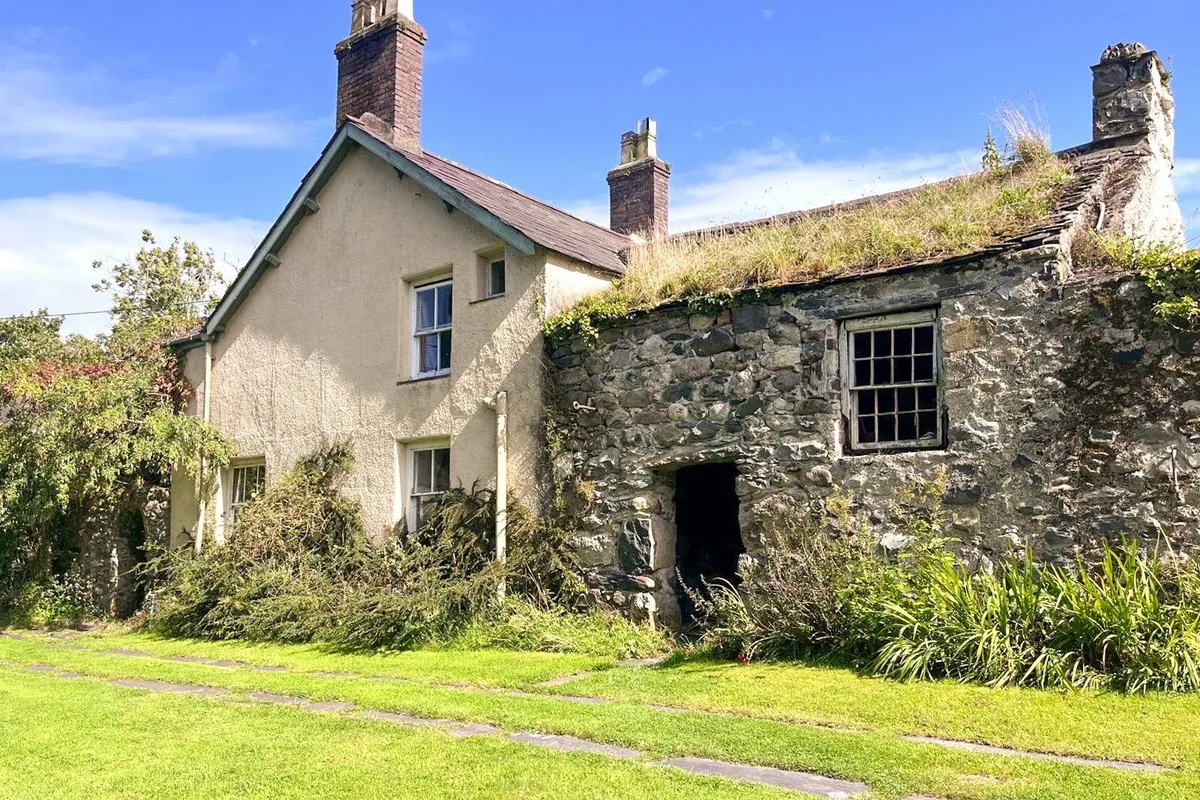 Caeathro, Caernarfon, Gwynedd, LL55