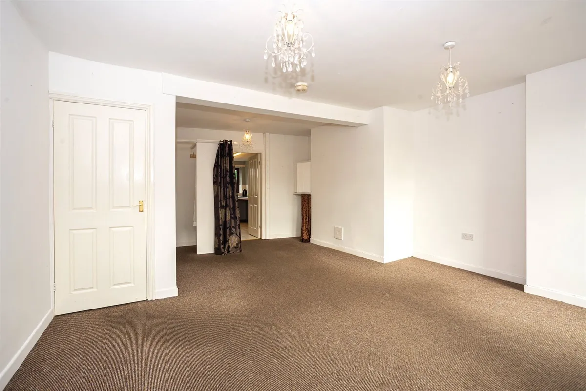 Bridge Street, Llangefni, Sir Ynys Mon, LL77