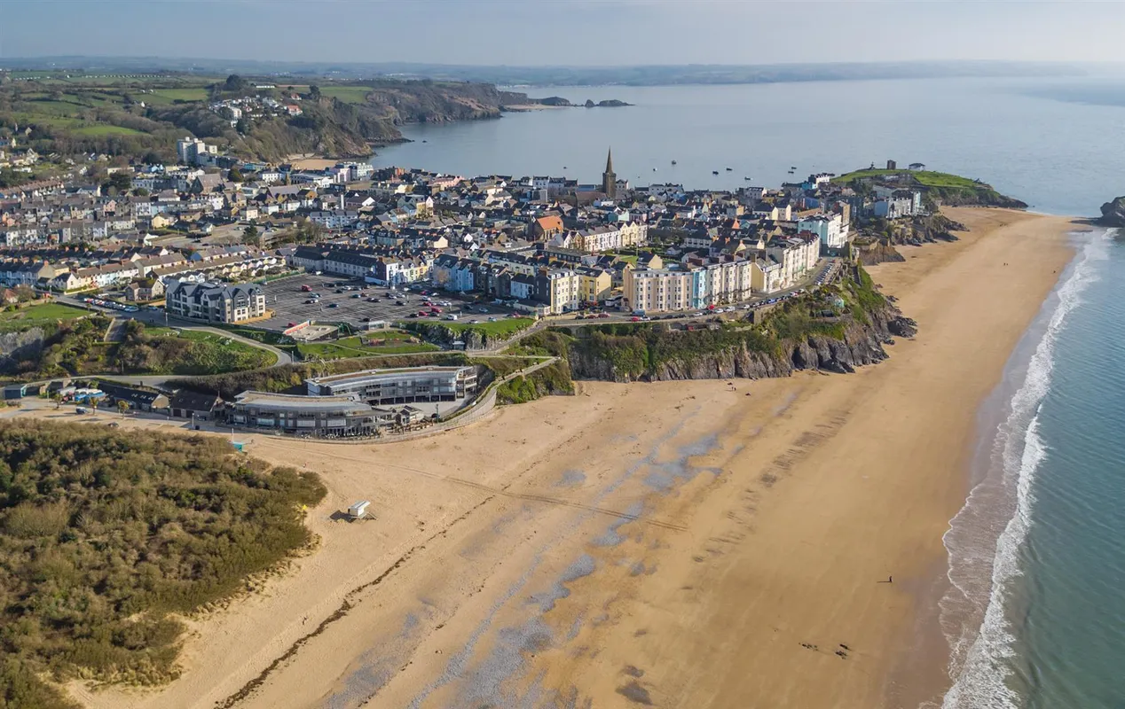 Waters Edge, South Beach, Tenby