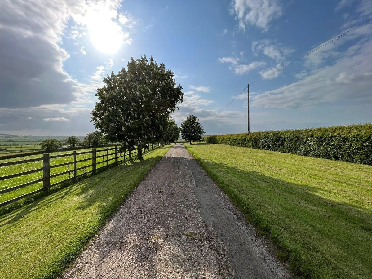 JERICHO LODGE STABLES, LEESTHORPE, MELTON MOWBRAY