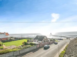 Beach Road, Harwich thumb 2