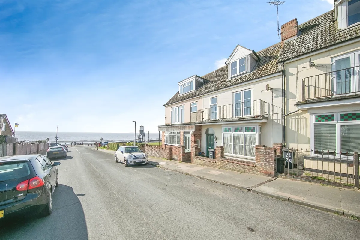 Beach Road, Harwich