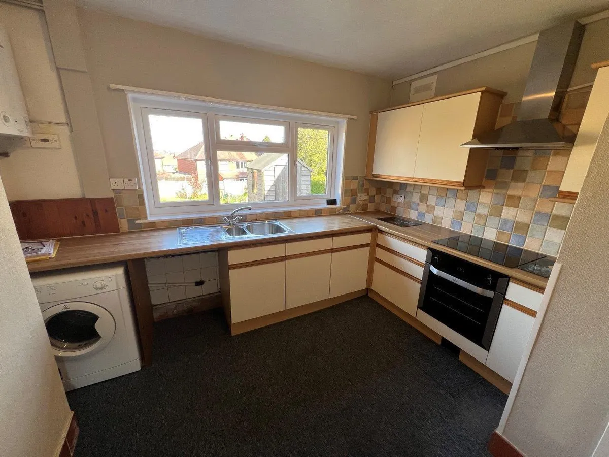 JOHNSON ROAD, BIRSTALL, LEICESTER