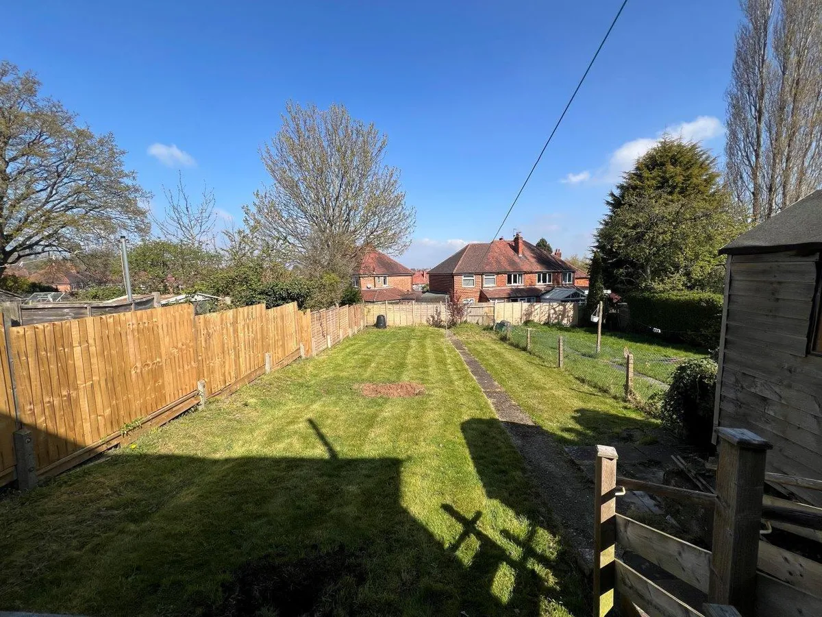 JOHNSON ROAD, BIRSTALL, LEICESTER