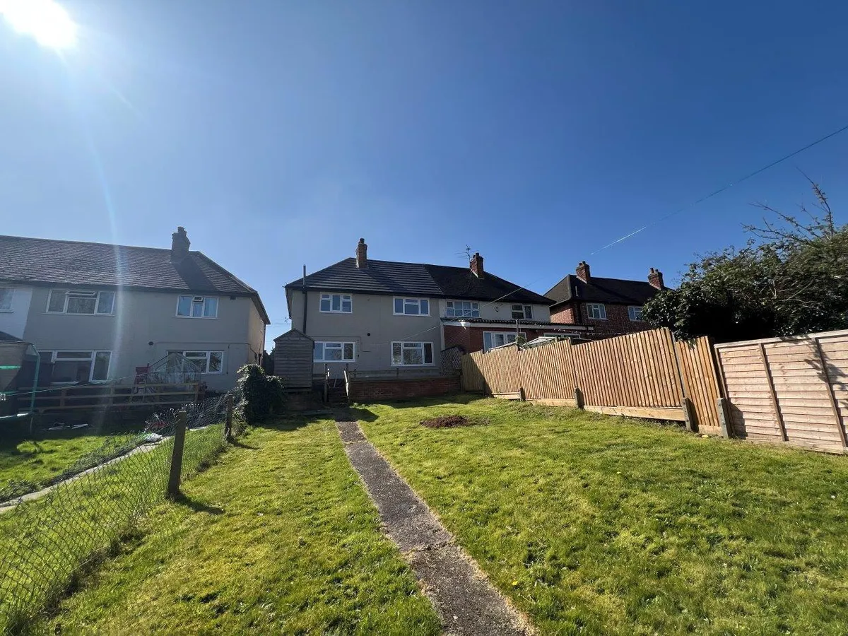 JOHNSON ROAD, BIRSTALL, LEICESTER