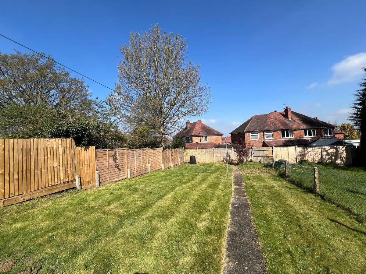 JOHNSON ROAD, BIRSTALL, LEICESTER