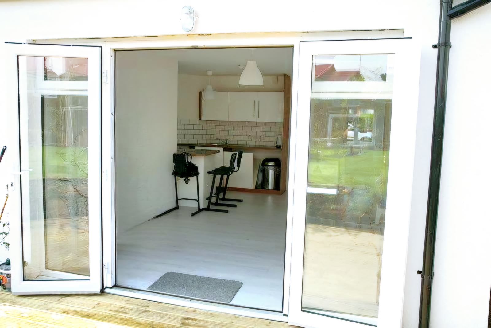 One Bedroom Flat  For sale  Ground Floor  Garden  Wallcote Avenue  NW2 Image 8