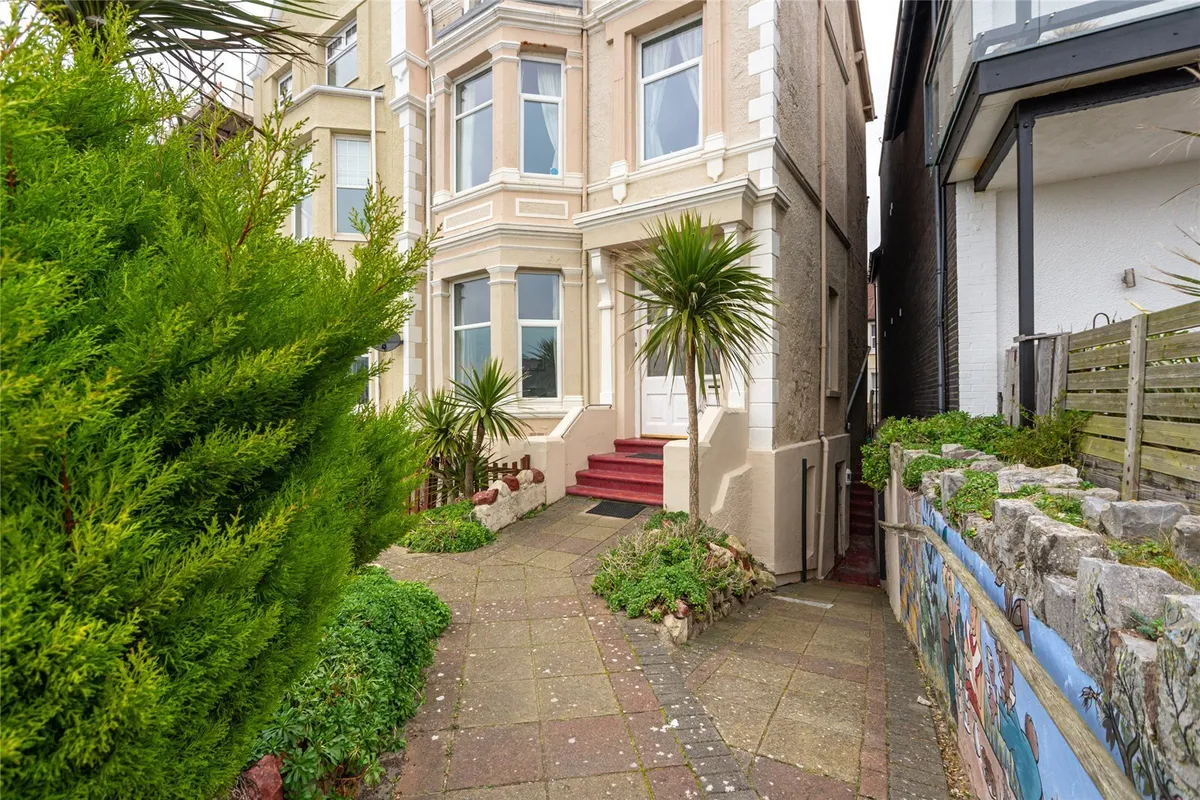West Parade, Llandudno, Conwy, LL30